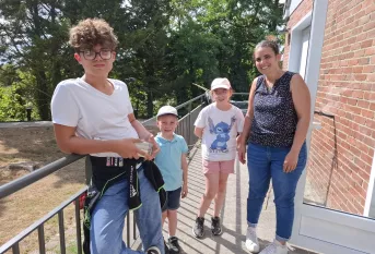 Bravo aux artistes : Kelly, maman d'Elly 12 ans, Abby 9 ans et Elyas 5 ans !